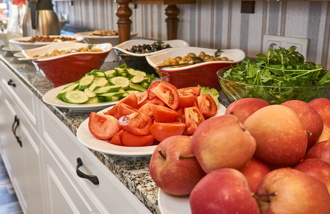 Restaurant & Breakfast